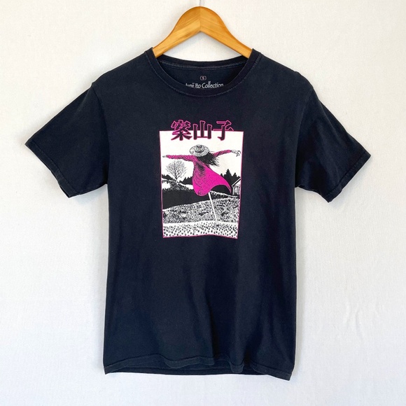 Junji Ito Collection Black Short Sleeve Graphic Tee Shirt Size Small - Picture 1 of 6